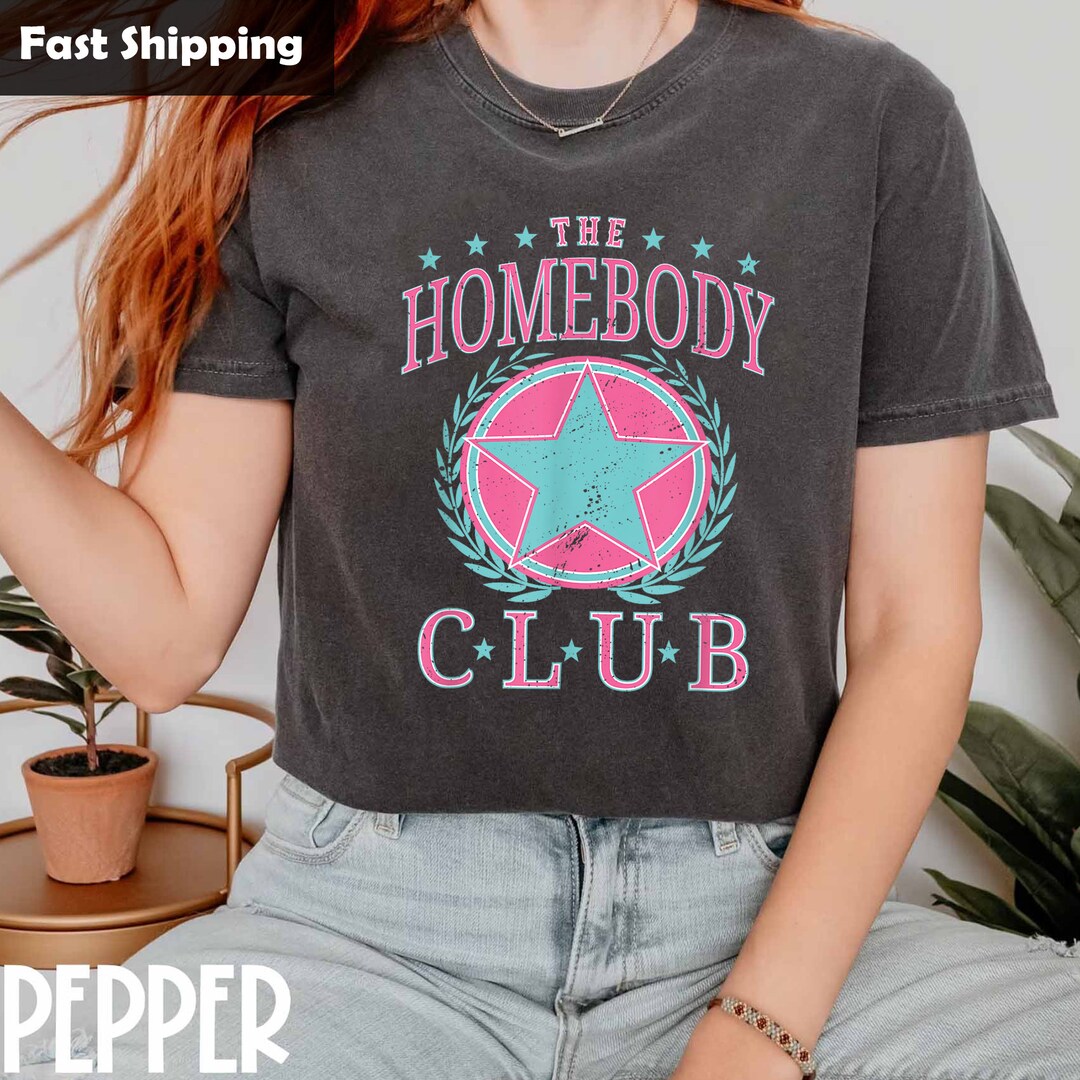 THE HOMEBODY CLUB OVERSIZED GRAPHIC TEE