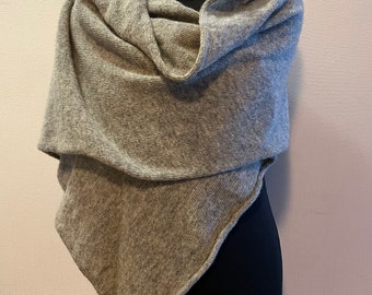 WOOL scarf from 100% Sheep wool. Winter Warm Thickened Scarf. Natural Wool Yarn, COLOR:  GREY.