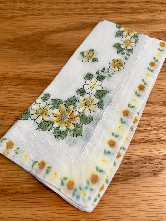 Vintage cotton handkerchief with yellow flowers - image 4