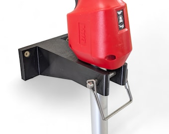 String Trimmer Wall Mount: Garage & Trailer Organization