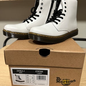 NEW Dr. Martens Zavala J White Size 4boys/5girls YOUTH image 1