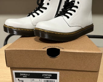 NEW Dr. Martens Zavala J White Size 4boys/5girls YOUTH