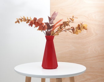 Graceful Modern Vase Adding a Touch of Sophistication to Your Artificial Flower Arrangements Timeless Beauty Elegant Vase for Dried Flowers
