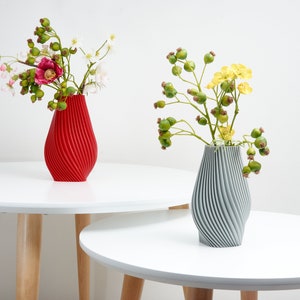 decorated vase
grey vase
flower vase
flower ornament
nordic style vase
ribbed vase
home decor