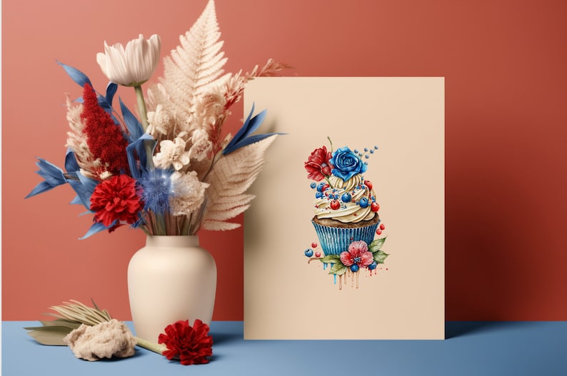 Puede incluir: Una ilustraci&oacute;n de acuarela de un cupcake con glaseado azul y rojo, cubierto con ar&aacute;ndanos y flores. El cupcake est&aacute; sobre un fondo beige claro.
