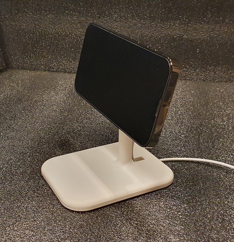 Magsafe holder / stand for Apple iPhone for new standby mode image 1