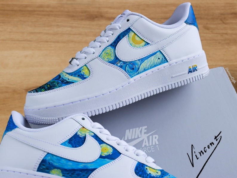 Starry Night - Van Gogh customized sneakers Nike AF1, sneakers voor haar en hem air force 1 blauwe artistieke schoenen, ultiem verjaardagscadeau, swirls vincent op een witte sneaker, sterrenhemel en galaxy