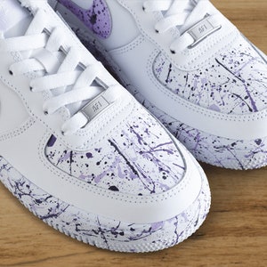 Custom Purple, Lila Splatters Air Force 1 sneakers Nike. Customized trendy sneakz. Nice as gift.