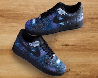 Baskets Nike Custom Air Force 1 'Stunning Galaxy Night Sky', Flamingo & Palmtrees, cadeau d'anniversaire unisexe forêt