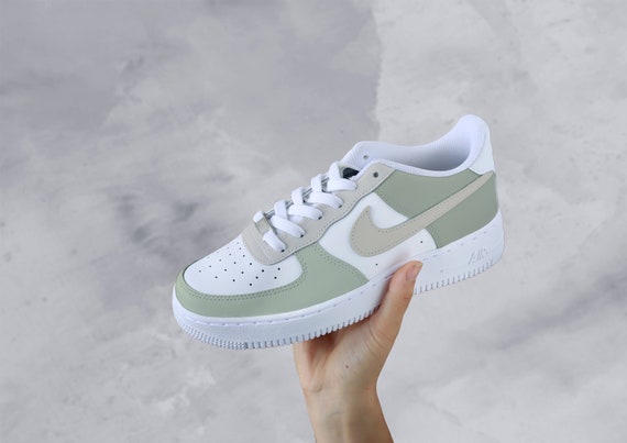 Nike groene sneakers hotsell
