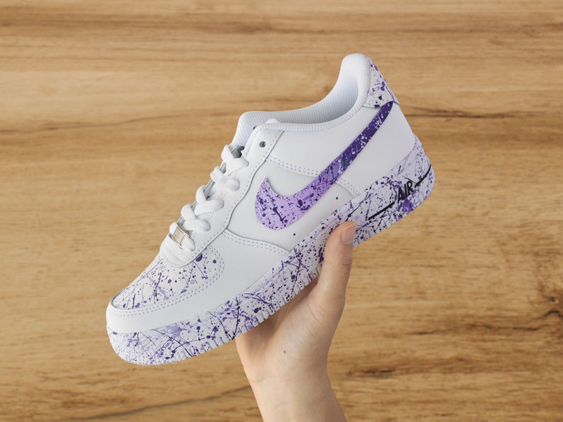 Custom Purple, Lila Splatters Air Force 1 sneakers Nike. Customized trendy sneakz. Nice as gift.