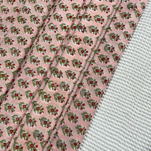 Handbedruckter Baumwollstoff: Sanganeri-Blumenmuster, Großpackung für die Kleiderherstellung