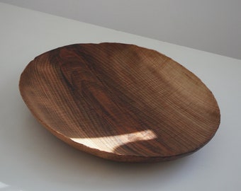 Hand carved Walnut Centerpiece, Fruit bowl, Decoration bowl, Unique handmade and high quality Homeware, Natural Wood
