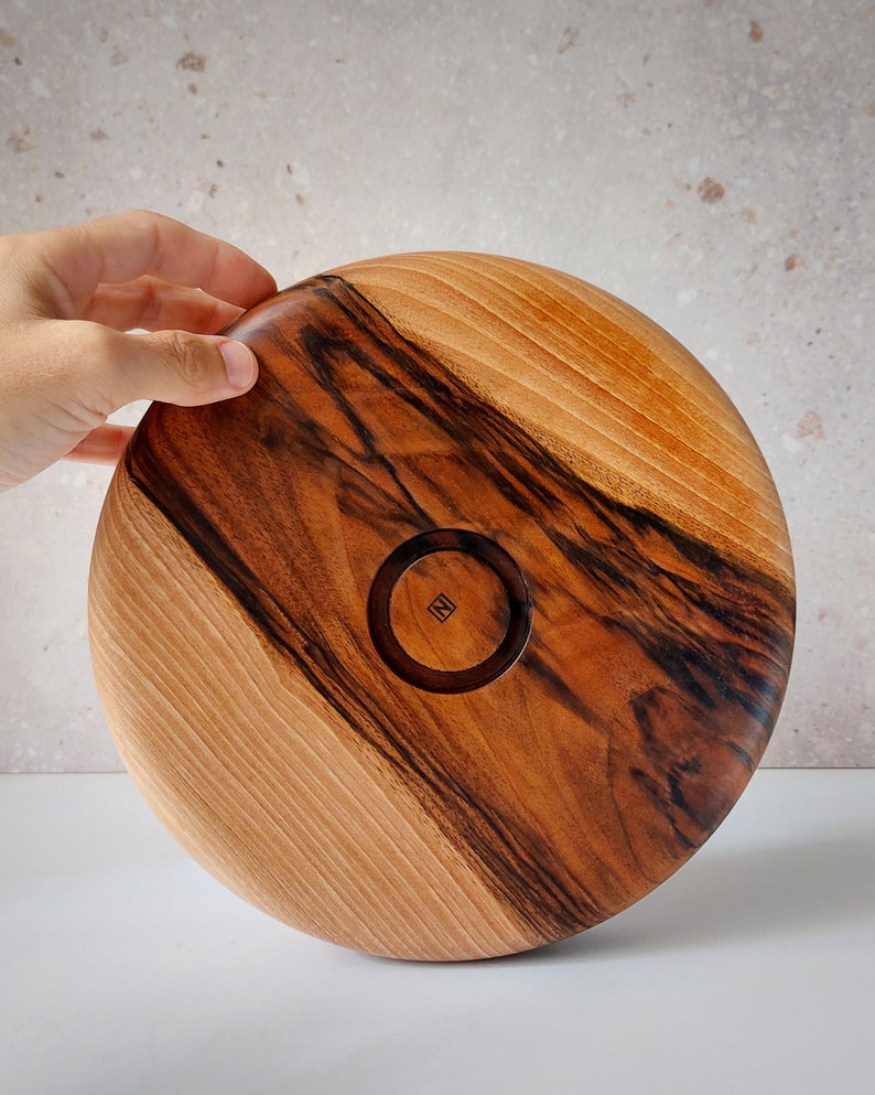 Spanish Walnut Wood Bowl, Fruit bowl, Decoration bowl, Unique handmade and high quality Homeware, Natural Wood image 7