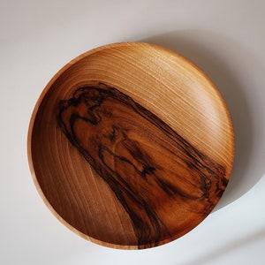 Spanish Walnut Wood Bowl, Fruit bowl, Decoration bowl, Unique handmade and high quality Homeware, Natural Wood image 4