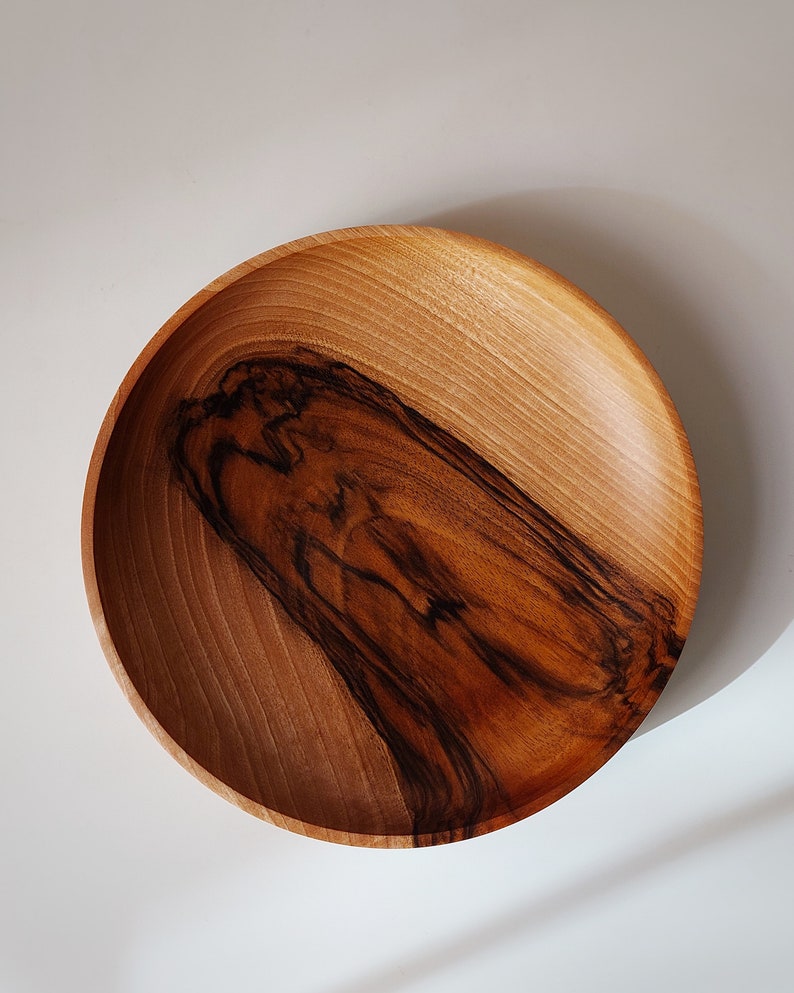 Spanish Walnut Wood Bowl, Fruit bowl, Decoration bowl, Unique handmade and high quality Homeware, Natural Wood image 4