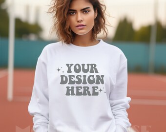 Gildan bianco 18000 Mock up G180 Felpa da tennis Mockup bianca Mockup Maglione bianco Mock up Modello Mockup Girocollo Mock Ups Bundle Felpa