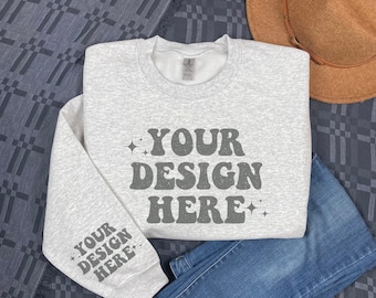 Gildan 18000 Maqueta de manga Ash Gildan Flat lay Mockup Ash Gray Doblada Maqueta Gildan 18000 Cuff Mockup Sudadera Manga Mock Up Ash 18000