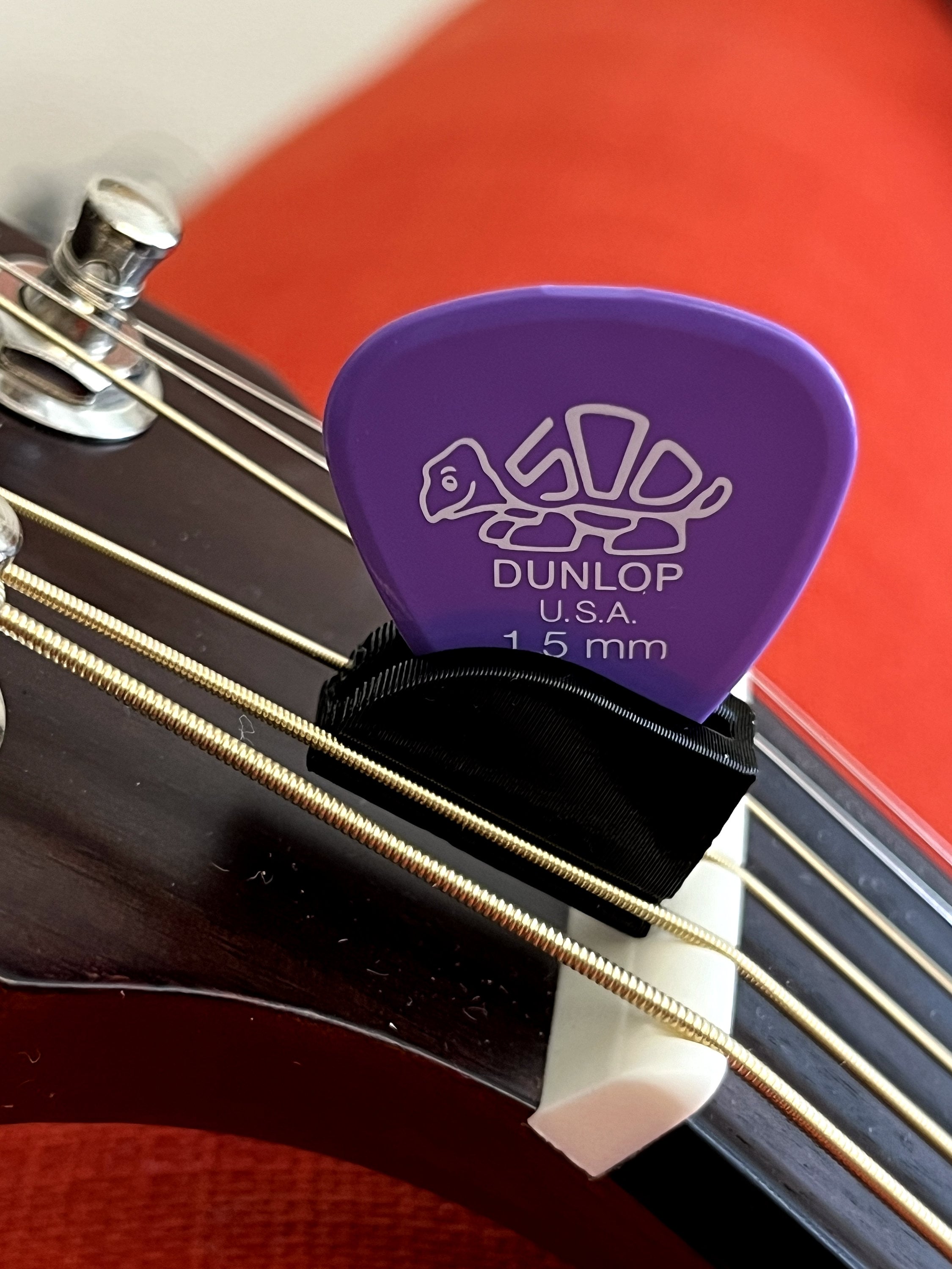 Guitar Pick Holder – The PickClip for Easy Access and Storage
