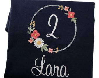 2nd Birthday Flower Wreath / Personalized T-Shirt with Name and Number 1-2-3-4-9 / Children's Birthday Shirt / Birthday Party Outfit Gift