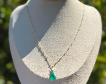 Green Gemstone Necklace Gold Filled Unique Green Jewelry Onyx Pendant Natural Gemstone Necklace Elegant Dark Green Jewelry Layering Necklace