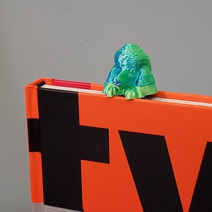 Peeking Poodle 3D Printed Bookmark. Custom Colors Available.