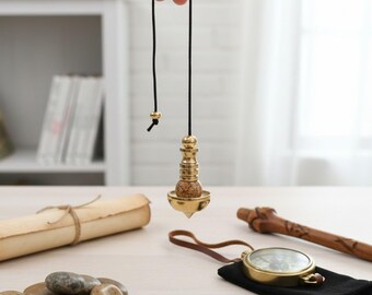 Pendolo in pietra di diaspro naturale – Pietra di diaspro naturale e ottone per la guarigione energetica, il chakra del cuore e l'equilibrio spirituale