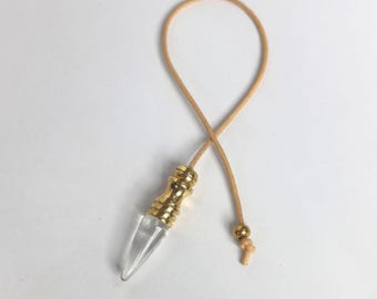 Quartz Radiance Pendulum – Messing en kristalkwarts voor energetische genezing, helderheid en chakra-balans
