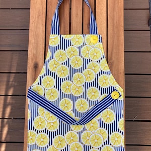 Lemon-Themed Blue and White Child-Sized Apron | Citrus Montessori Primary Apron | 4-6-year-old Apron | Food Preparation Apron for Kids