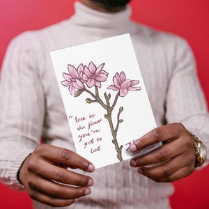 Biglietto romantico per San Valentino - Fiori di ciliegio bianchi, floreali, citazione sentita all'interno, opera d'arte originale e unica per fidanzata, compagna, moglie