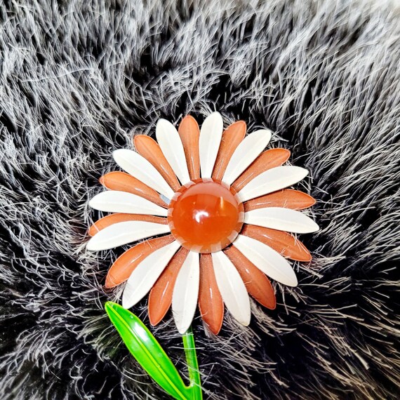 Vintage Enamel Daisy Pin w/ Green Stem. Brown. Wh… - image 4