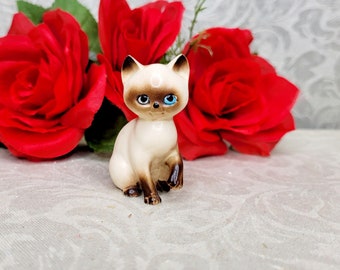 Vintage Miniature Siamese Cat Marked A347. Miniature Cat Figurine. Blue Eyed Siamese Cat Figurine in Perfect Condition!