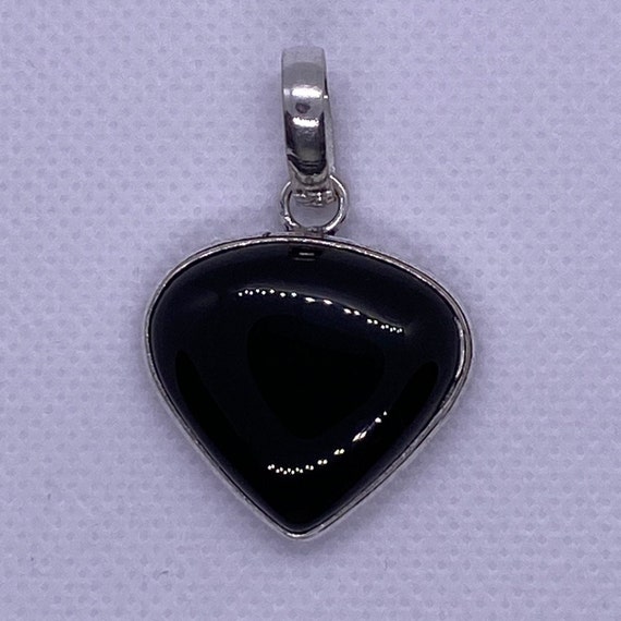 Beautiful BLACK ONYX Pendant Necklace