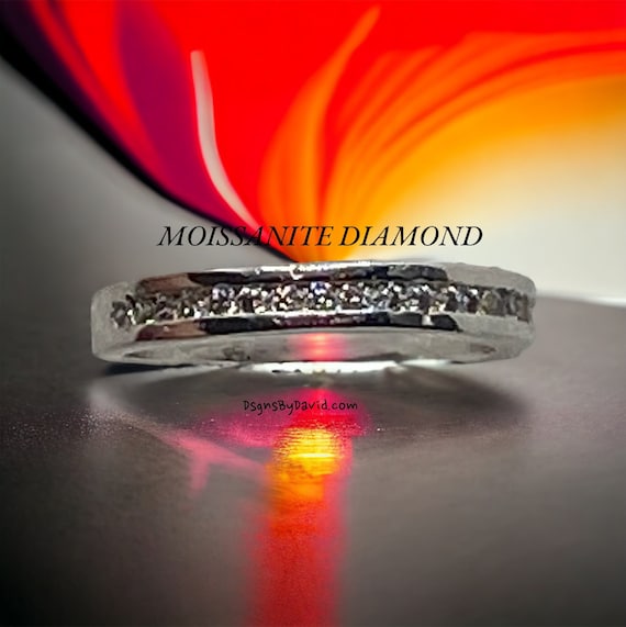 SEDUCTIVE MOISSANITE DIAMOND Size 7" Ring