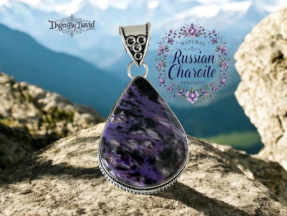 The "ENVISIONER"  all NATURAL NECKLACE