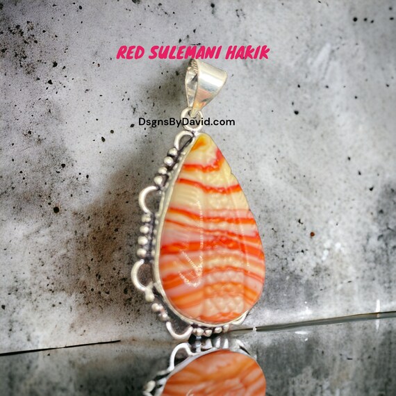 Spiritual RED SULEMANI HAKIK Engraved Pendant