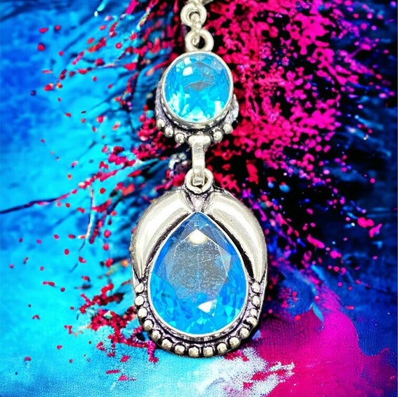Brilliant BLUE TOPAZ Gemstone Necklace