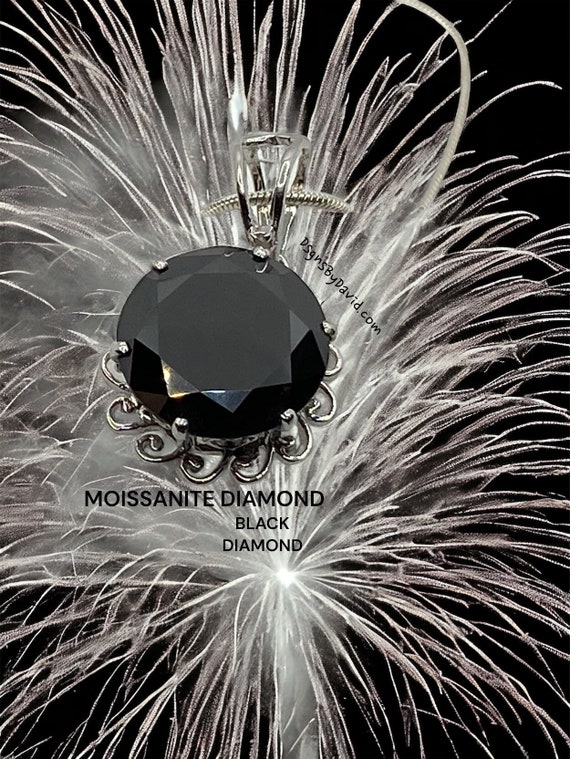 FASCINATING BLACK DIAMOND Pendant Necklace