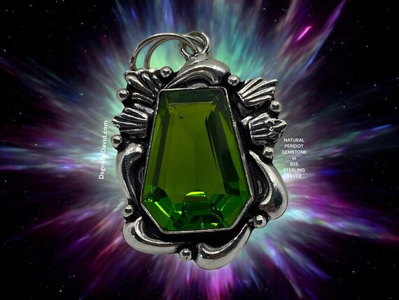 NATURAL PERIDOT PENDANT in 925 Silver Pendant Beaded Necklace