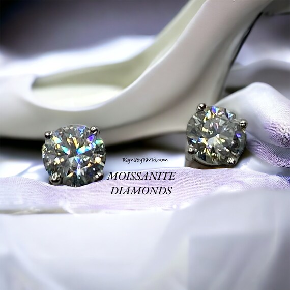 MOISSANITE DIAMOND ROUND Stud Earrings