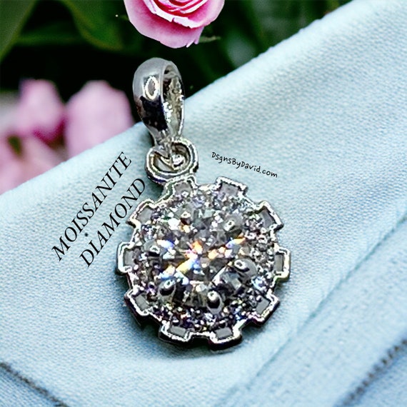 RAVISHING MOISSANITE DIAMOND Pendant Necklace