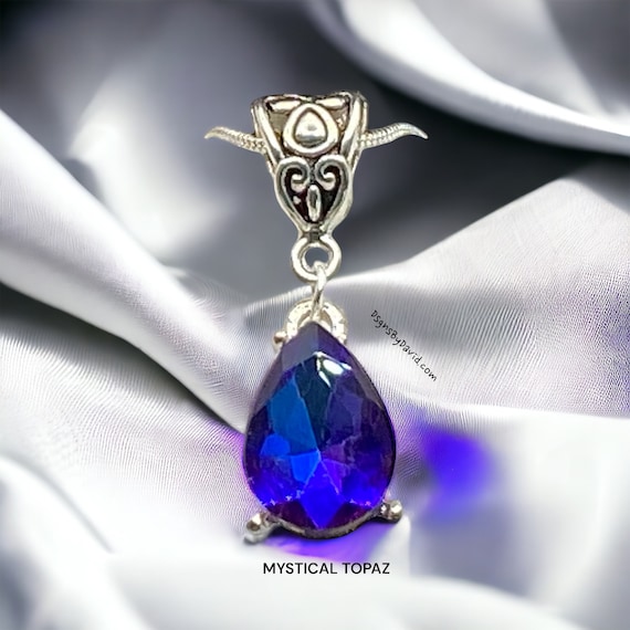 CHARMING MYSTICAL TOPAZ Pendant Necklace