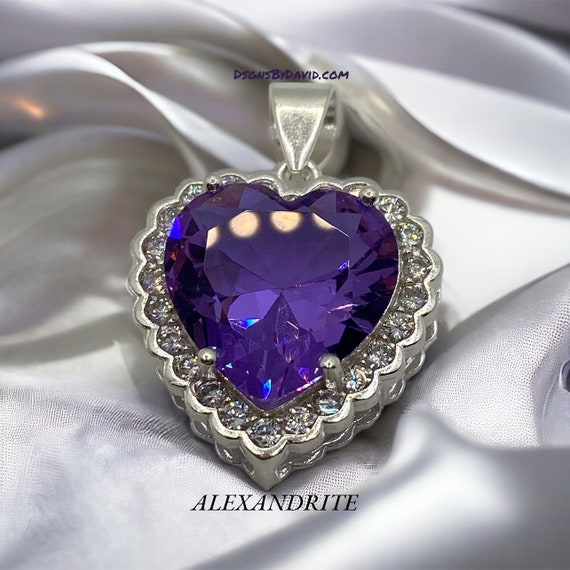 Magnificent Color Changing ALEXANDRITE HEART Pendant Necklace