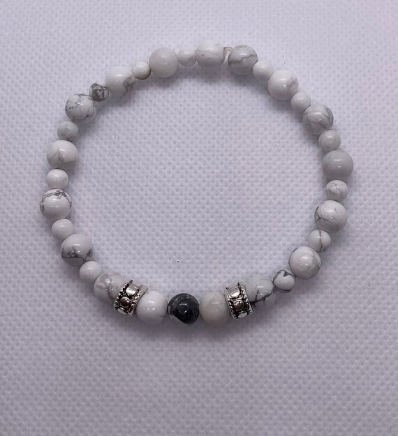 HOWLITE 16cm BRACLET
