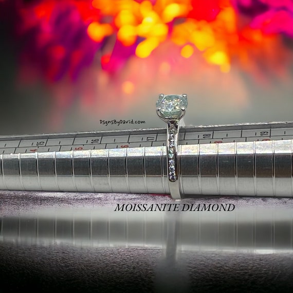 OPULENT MOISSANITE DIAMOND Size 7" Ring