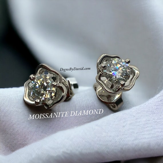 FLOWER MOISSANITE DIAMOND Earrings