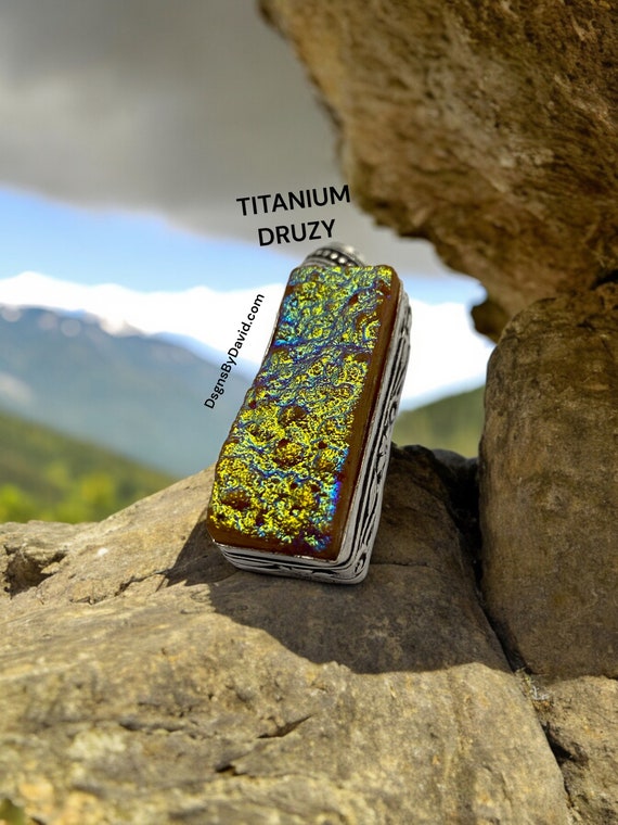 COLORFUL TITANIUM DRUZY Beaded Pendant Necklace