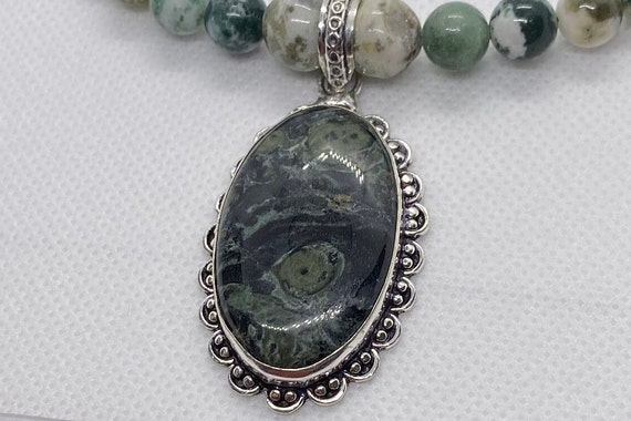 KAMBABA Pendant Beaded Necklace