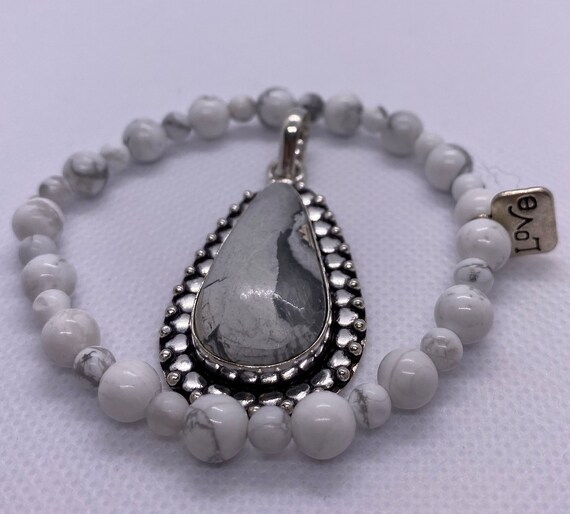 HOWLITE GEMSTONE Necklace