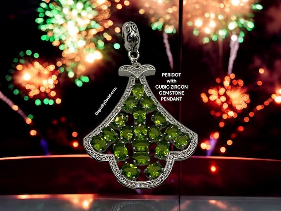 DAZZLING GREEN PERIDOT Pendant Necklace